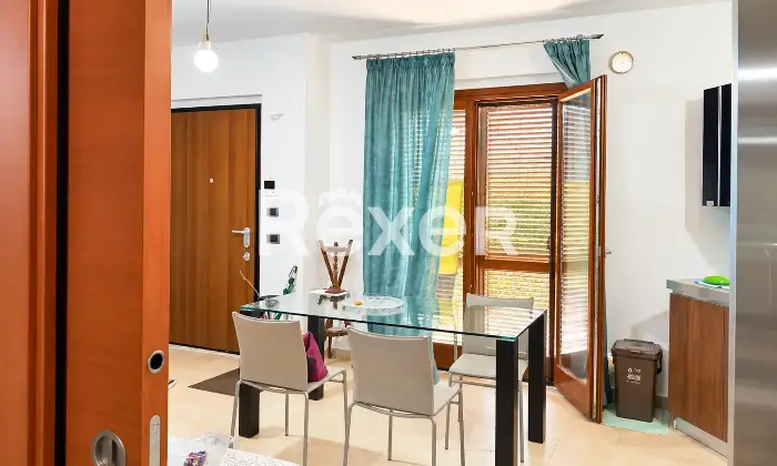 Rexer-San-Vito-Chietino-Trilocale-con-ingresso-indipendente-e-giardino-privato-Salone