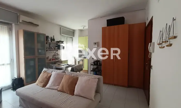 Rexer-Milano-Bilocale-mq-piano-con-ascensore-Altro