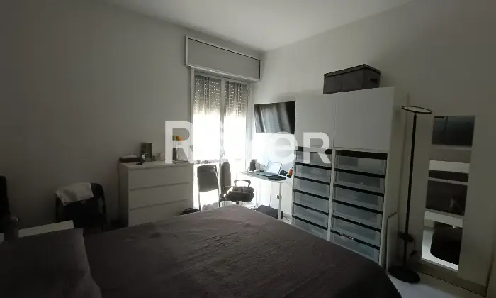 Rexer-Milano-Bilocale-mq-piano-con-ascensore-Altro