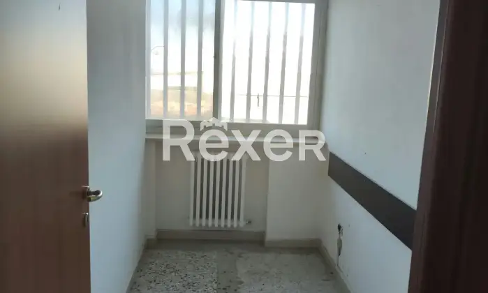 Rexer-Barletta-APPARTAMENTO-DI-AMPIA-METRATURA-VIA-CIALDINI-N-Altro