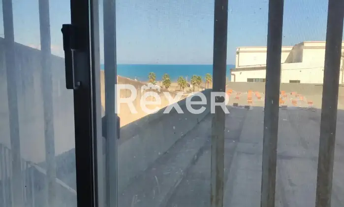 Rexer-Barletta-APPARTAMENTO-DI-AMPIA-METRATURA-VIA-CIALDINI-N-Altro