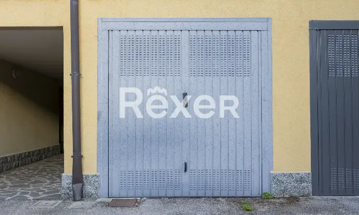 Rexer-Agrate-Brianza-Agrate-Brianza-Appartamento-di-mq-al-piano-primo-con-autorimessa-al-piano-terra-Altro