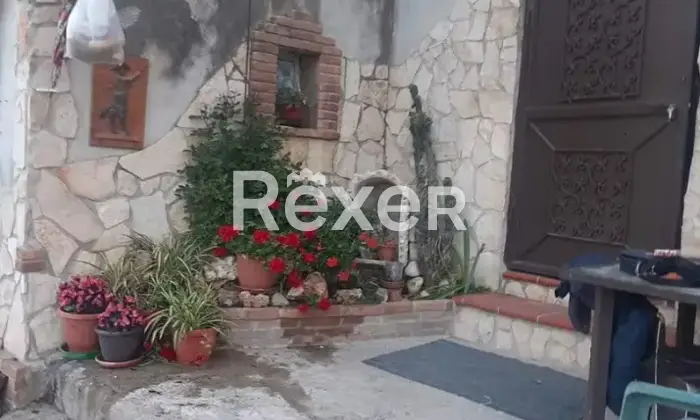 Rexer-Sessa-Aurunca-Rustico-con-terreno-in-vendita-in-localit-Qualova-Marzuli-a-Sessa-Aurunca-Altro