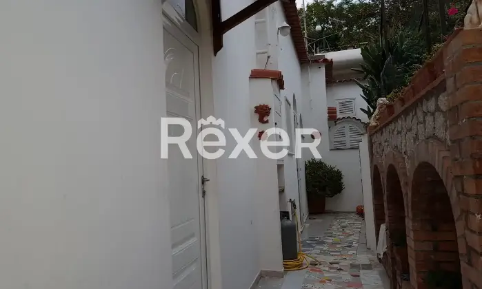 Rexer-Capri-Appartamento-in-vendita-in-Via-Dentecala-a-Capri-Altro