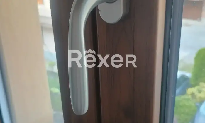 Rexer-Montorfano-Appartamento-con-box-auto-Dettagli