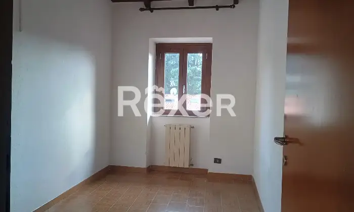 Rexer-Montorfano-Appartamento-con-box-auto-CameraDaLetto