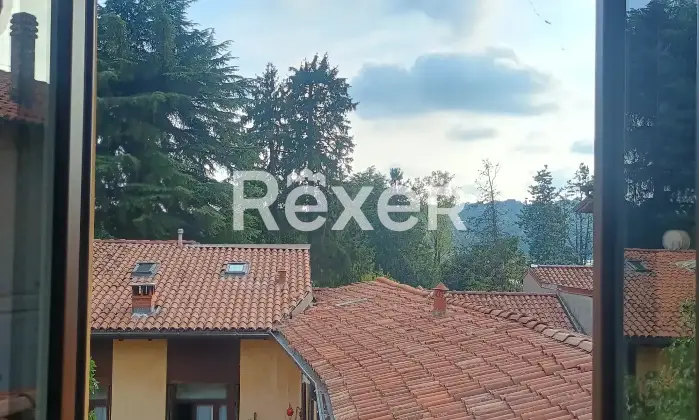 Rexer-Montorfano-Appartamento-con-box-auto-Corridoio