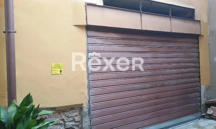 Rexer-Montorfano-Appartamento-con-box-auto-Garage