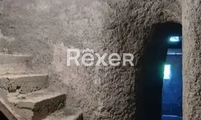 Rexer-Sessa-Aurunca-Casa-da-ristrutturare-con-giardino-e-terrazzino-Valogno-Sessa-Aurunca-CE-Altro