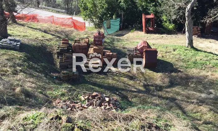 Rexer-SantAngelo-in-Pontano-Rustico-in-vendita-in-Via-Roma-a-SantAngelo-in-Pontano-Altro