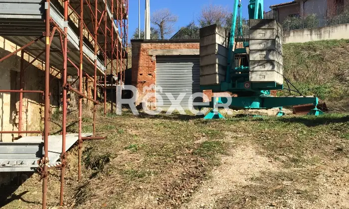 Rexer-SantAngelo-in-Pontano-Rustico-in-vendita-in-Via-Roma-a-SantAngelo-in-Pontano-Altro