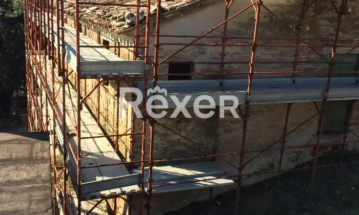 Rexer-SantAngelo-in-Pontano-Rustico-in-vendita-in-Via-Roma-a-SantAngelo-in-Pontano-Altro