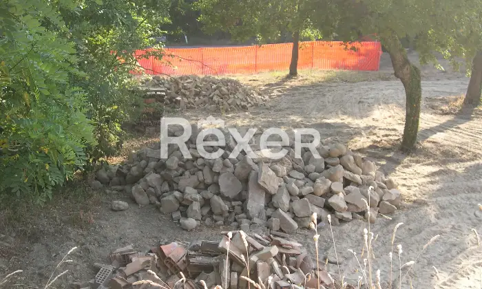 Rexer-SantAngelo-in-Pontano-Rustico-in-vendita-in-Via-Roma-a-SantAngelo-in-Pontano-Altro