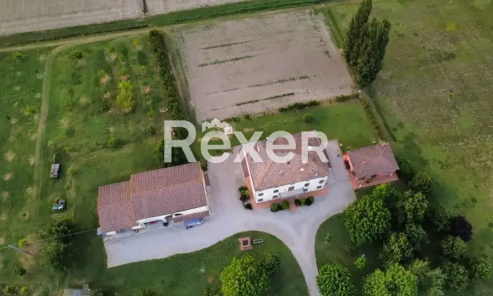 Rexer-Finale-Emilia-Propriet-rustica-con-ampio-terreno-agricolo-e-box-Finale-Emilia-Altro