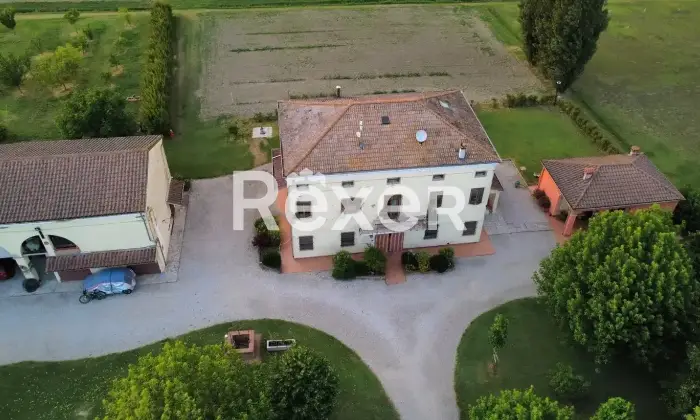 Rexer-Finale-Emilia-Propriet-rustica-con-ampio-terreno-agricolo-e-box-Finale-Emilia-Altro