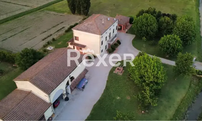 Rexer-Finale-Emilia-Propriet-rustica-con-ampio-terreno-agricolo-e-box-Finale-Emilia-Altro
