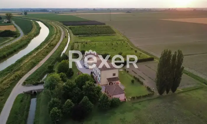 Rexer-Finale-Emilia-Propriet-rustica-con-ampio-terreno-agricolo-e-box-Finale-Emilia-Altro