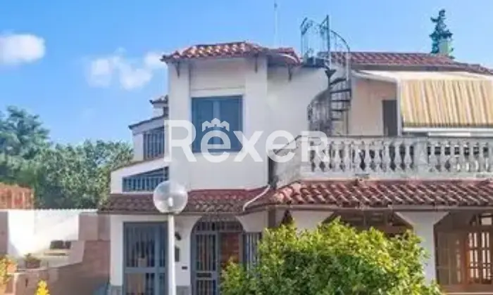 Rexer-Pozzuoli-Villetta-con-dependance-ampio-spazio-esterno-e-terreno-Via-Vicinale-Canosa-Pozzuoli-NA-Altro