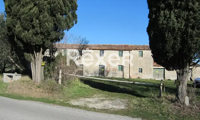 Rexer-Fano-CASA-A-CARRARA-DI-FANO-Giardino