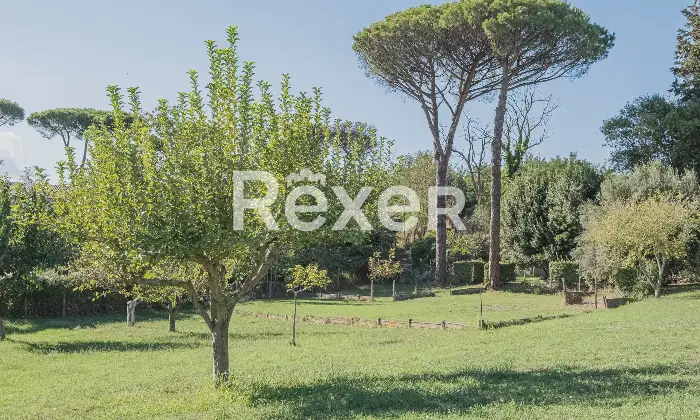 Rexer-Roma-Villa-Unifamiliare-con-terreno-Altro