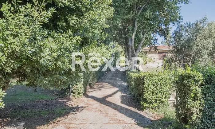 Rexer-Roma-Villa-Unifamiliare-con-terreno-Altro