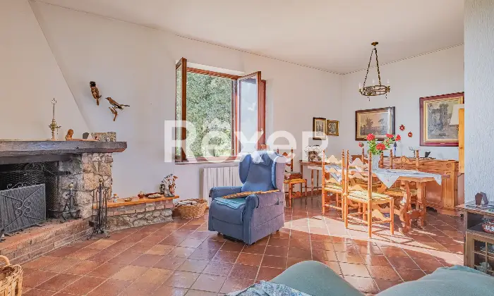 Rexer-Roma-Villa-Unifamiliare-con-terreno-Altro