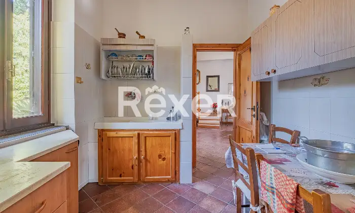 Rexer-Roma-Villa-Unifamiliare-con-terreno-Altro