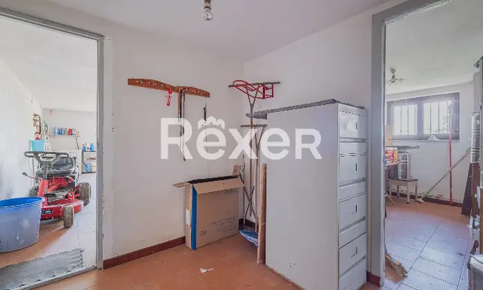 Rexer-Roma-Villa-Unifamiliare-con-terreno-Altro