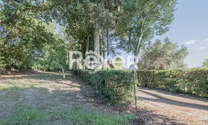 Rexer-Roma-Villa-Unifamiliare-con-terreno-Altro