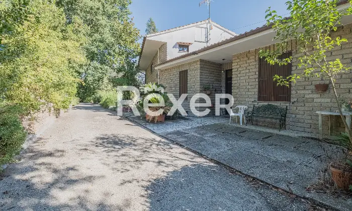 Rexer-Roma-Villa-Unifamiliare-con-terreno-Altro
