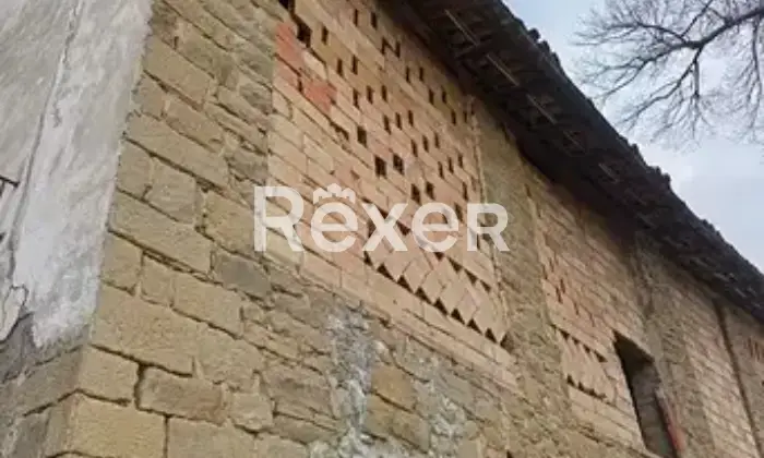 Rexer-Carpineti-Casa-indipendente-con-ex-stalla-in-sasso-e-terreno-Carpineti-RE-Altro