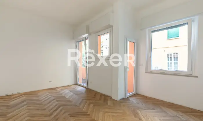 Rexer-Bologna-Elegante-appartamento-ristrutturato-con-camere-da-letto-e-posto-auto-condominiale-Altro