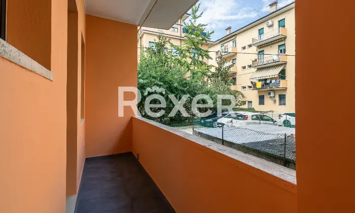 Rexer-Bologna-Elegante-appartamento-ristrutturato-con-camere-da-letto-e-posto-auto-condominiale-Altro