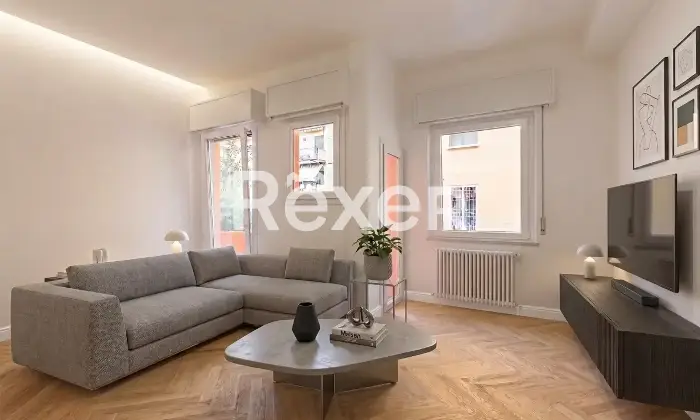 Rexer-Bologna-Elegante-appartamento-ristrutturato-con-camere-da-letto-e-posto-auto-condominiale-Altro