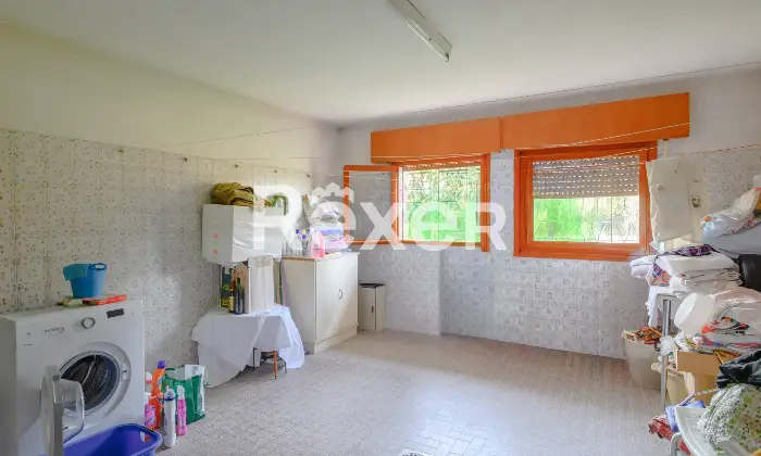 Rexer-Spinea-villa-singola-con-ampio-scoperto-privato-e-magazzini-Altro