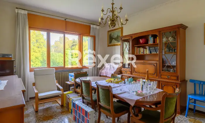 Rexer-Spinea-villa-singola-con-ampio-scoperto-privato-e-magazzini-Altro