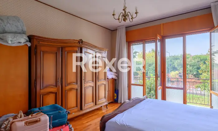 Rexer-Spinea-villa-singola-con-ampio-scoperto-privato-e-magazzini-Altro