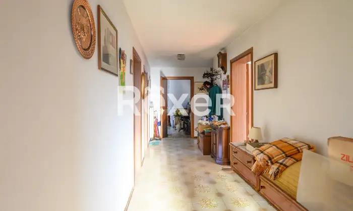 Rexer-Spinea-villa-singola-con-ampio-scoperto-privato-e-magazzini-Altro