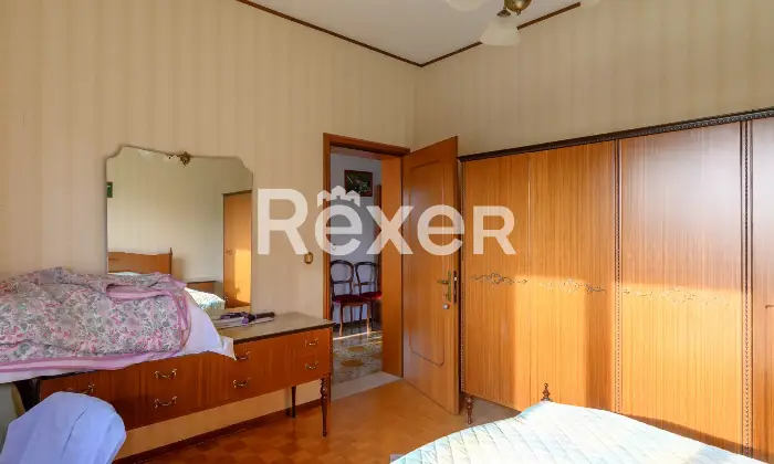 Rexer-Spinea-villa-singola-con-ampio-scoperto-privato-e-magazzini-Altro