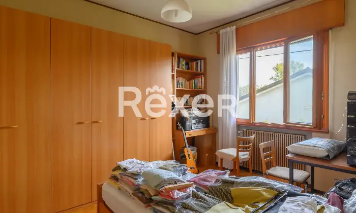 Rexer-Spinea-villa-singola-con-ampio-scoperto-privato-e-magazzini-Altro