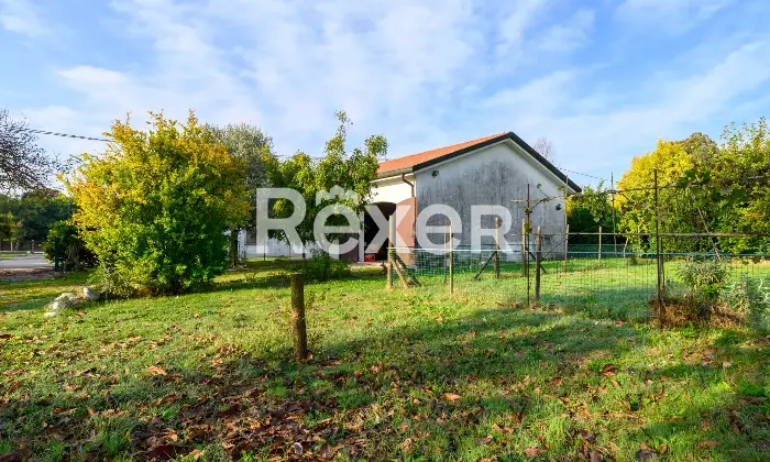 Rexer-Spinea-villa-singola-con-ampio-scoperto-privato-e-magazzini-Altro