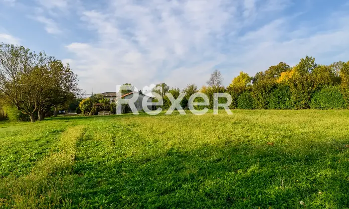 Rexer-Spinea-villa-singola-con-ampio-scoperto-privato-e-magazzini-Altro