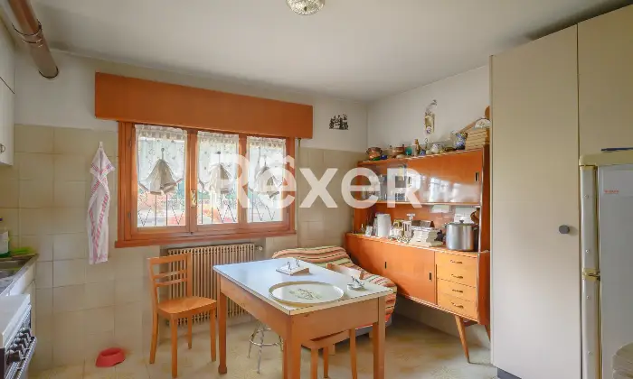 Rexer-Spinea-villa-singola-con-ampio-scoperto-privato-e-magazzini-Altro