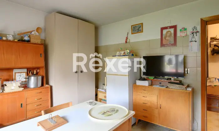 Rexer-Spinea-villa-singola-con-ampio-scoperto-privato-e-magazzini-Altro