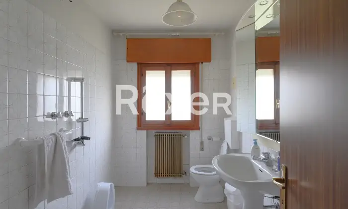 Rexer-Spinea-villa-singola-con-ampio-scoperto-privato-e-magazzini-Altro