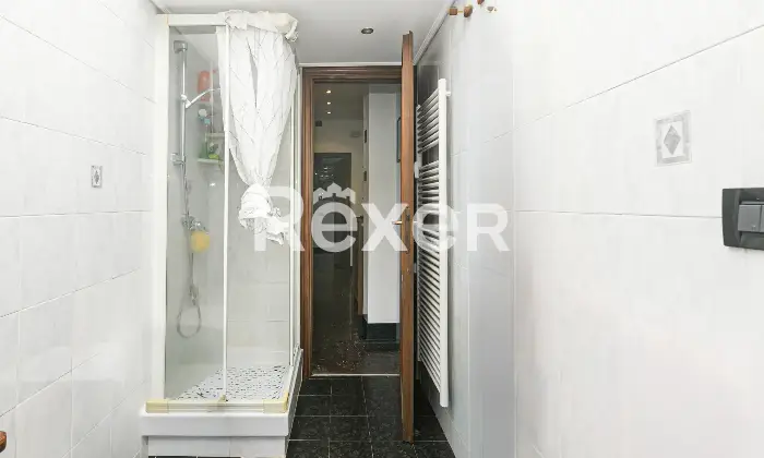 Rexer-Genova-Via-Edera-Genova-Piano-alto-con-ascensore-Appartamento-composto-da-living-con-cucina-ca