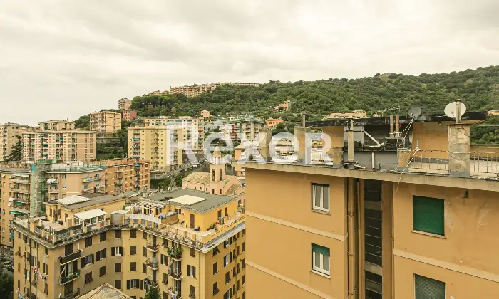 Rexer-Genova-Via-Edera-Genova-Piano-alto-con-ascensore-Appartamento-composto-da-living-con-cucina-ca