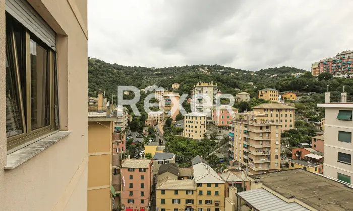 Rexer-Genova-Via-Edera-Genova-Piano-alto-con-ascensore-Appartamento-composto-da-living-con-cucina-ca