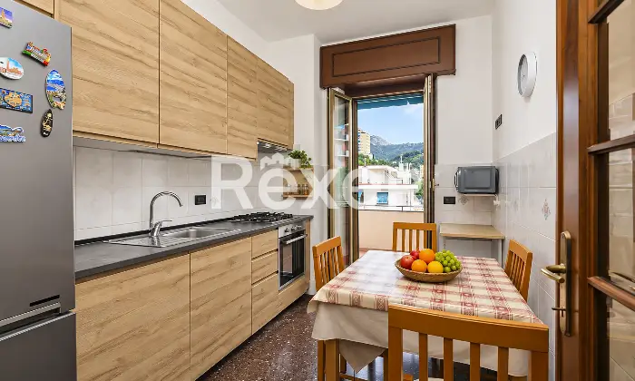 Rexer-Genova-Via-Edera-Genova-Piano-alto-con-ascensore-Appartamento-composto-da-living-con-cucina-ca