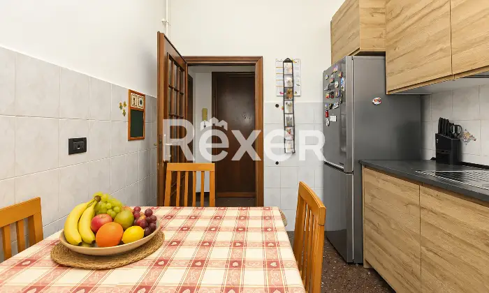 Rexer-Genova-Via-Edera-Genova-Piano-alto-con-ascensore-Appartamento-composto-da-living-con-cucina-ca